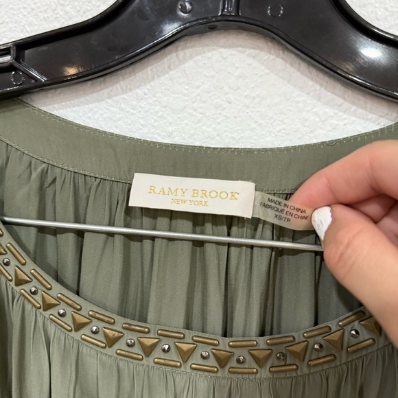 Ramy Brook Clara Slit Sleeve Long Sleeve Green Blouse Women’s Size X-Small - Picture 4 of 6